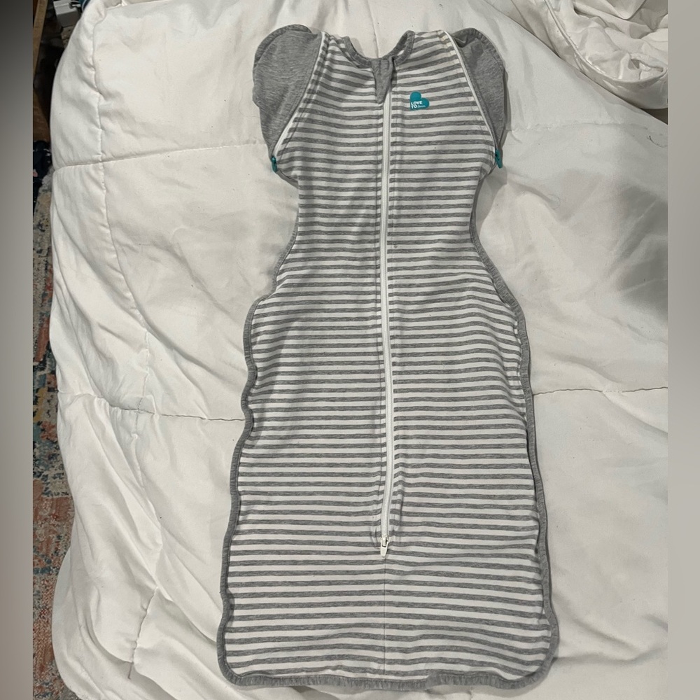 Love to Dream Swaddle Up Transition Swaddle, 1.0 TOG, 19-24 lbs, L, gray stripes